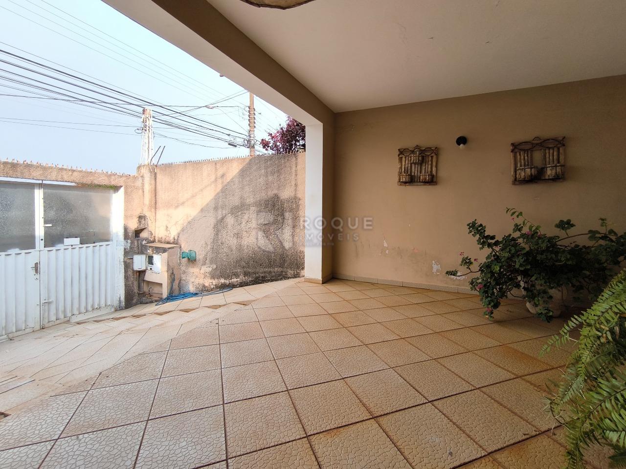 Casa Residencial à venda no bairro Cidade Jardim: GARAGEM