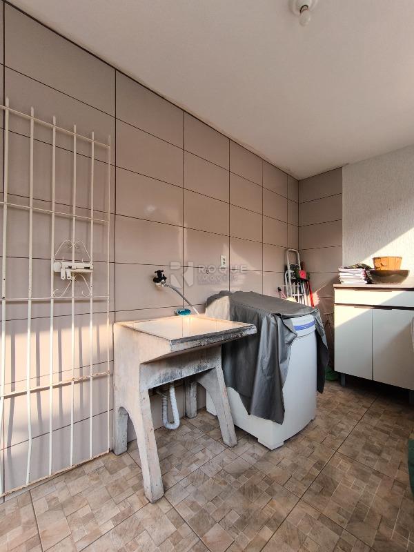 Casa Residencial à venda no bairro Cidade Jardim: LAVANDERIA