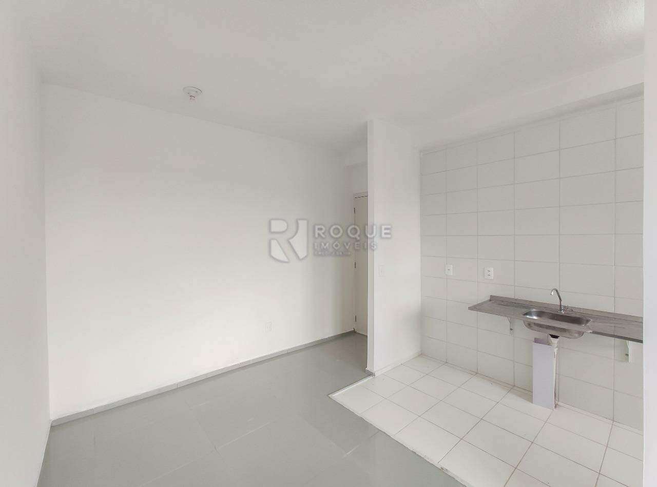Apartamento para aluguel no bairro Chácaras Antonieta: Sala 