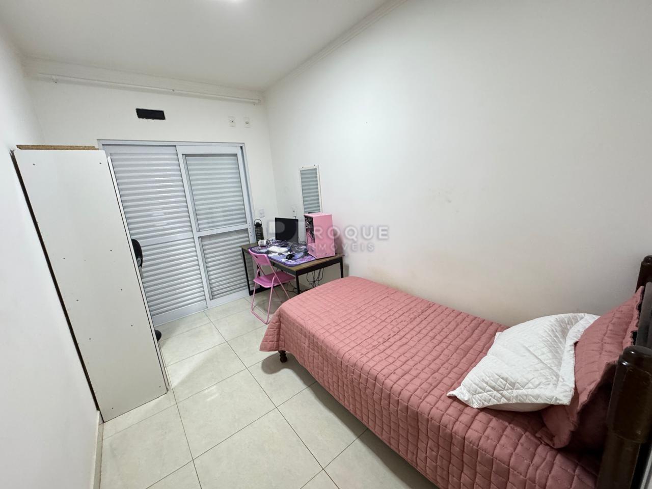 Casa Residencial à venda no bairro Vila Camargo: 