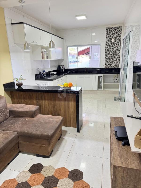 Casa Residencial à venda no bairro Vila Camargo: 