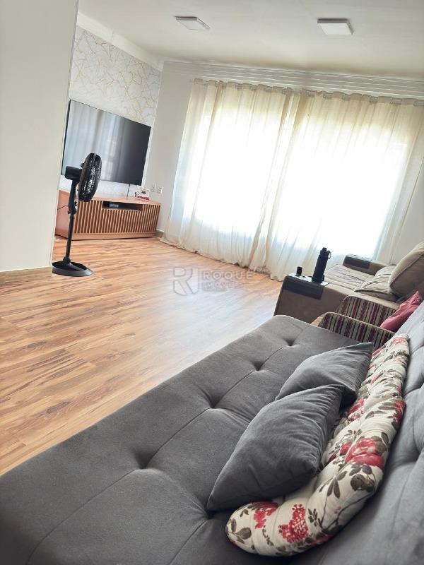 Casa Residencial à venda no bairro Vila Camargo: 