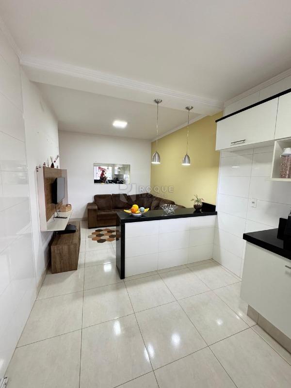 Casa Residencial à venda no bairro Vila Camargo: 