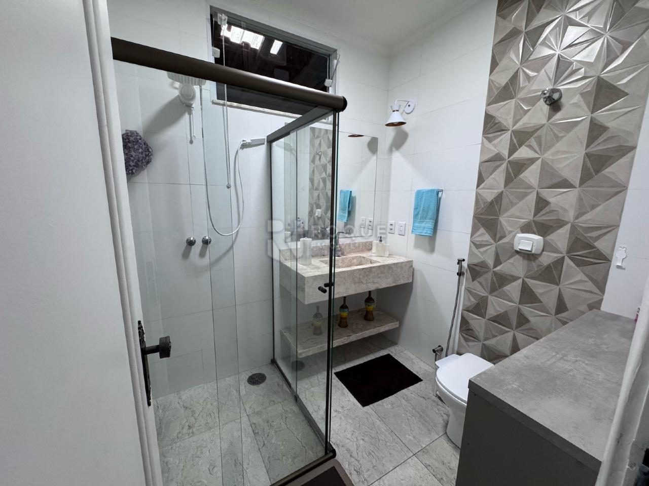 Casa Residencial à venda no bairro Vila Camargo: 