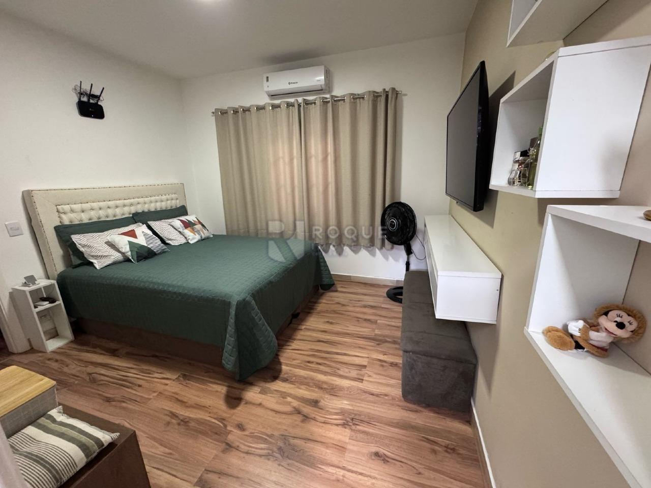 Casa Residencial à venda no bairro Vila Camargo: 