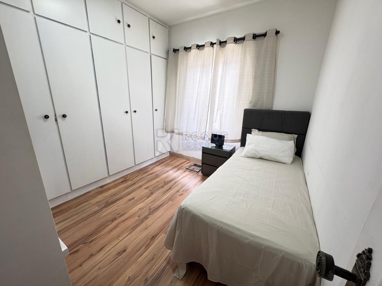 Casa Residencial à venda no bairro Vila Camargo: 