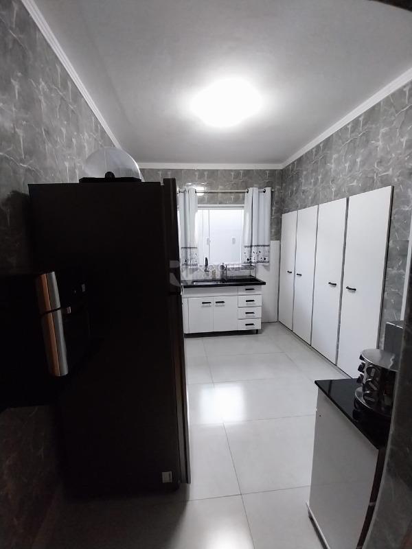 Casa Residencial à venda no bairro Vila Camargo: 