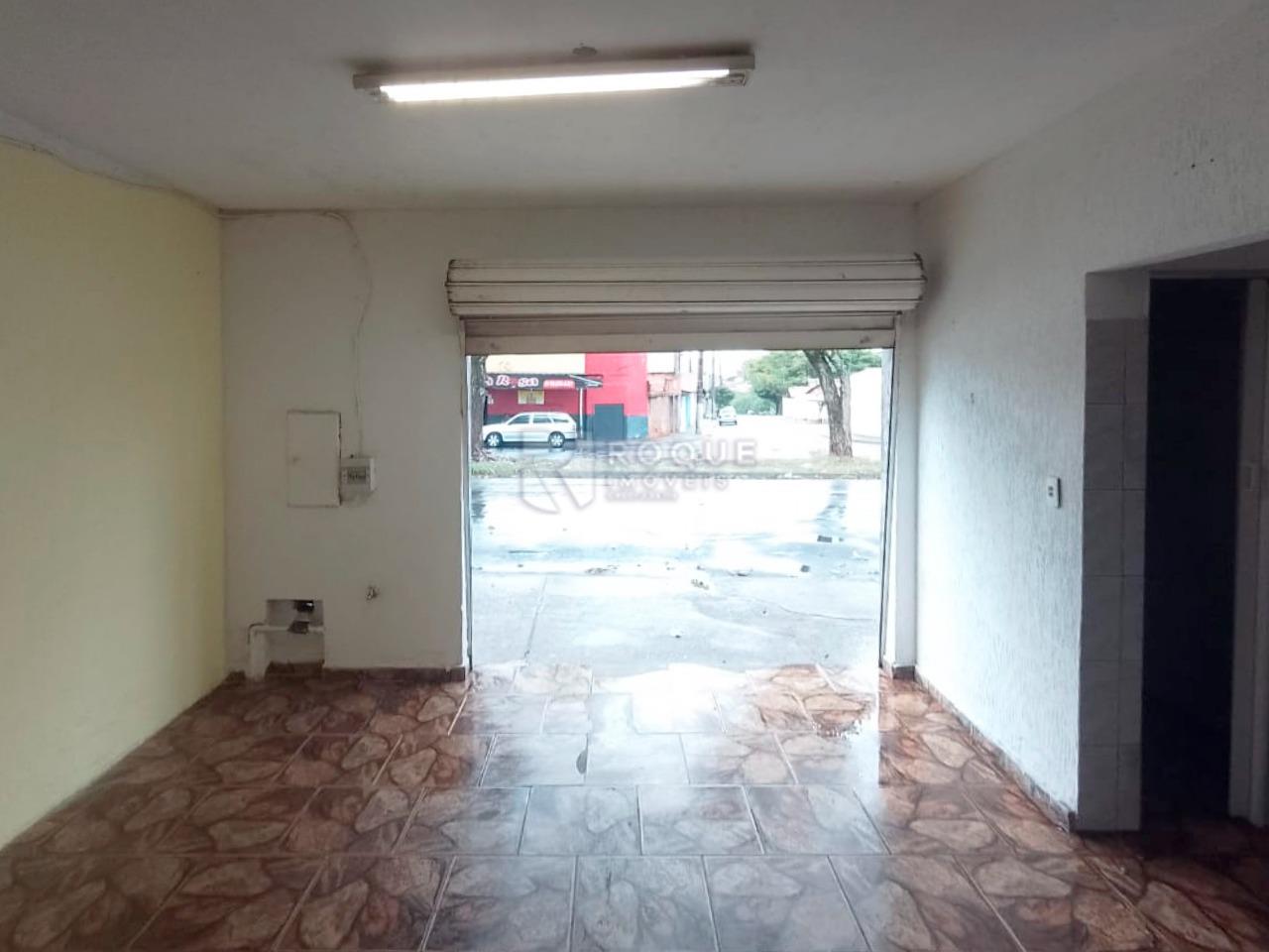 Salão para aluguel no bairro Parque Residencial Abílio Pedro: Salão