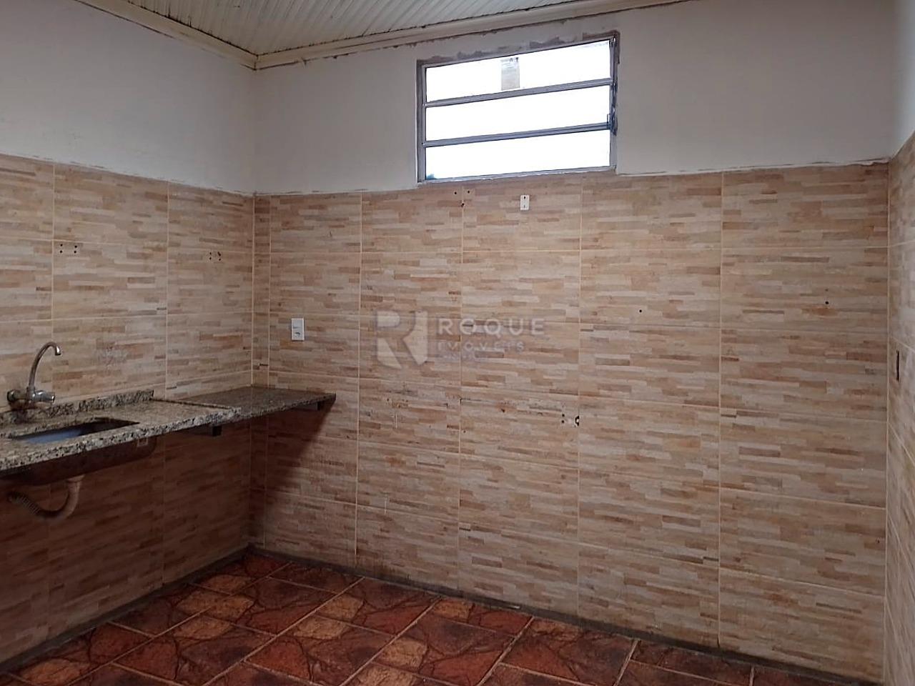 Salão para aluguel no bairro Parque Residencial Abílio Pedro: Cozinha