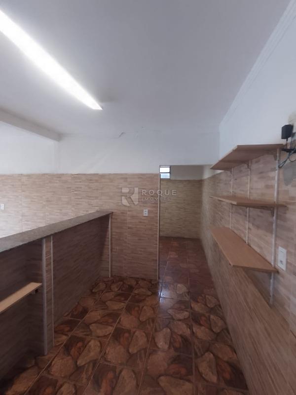 Salão para aluguel no bairro Parque Residencial Abílio Pedro: Balcão