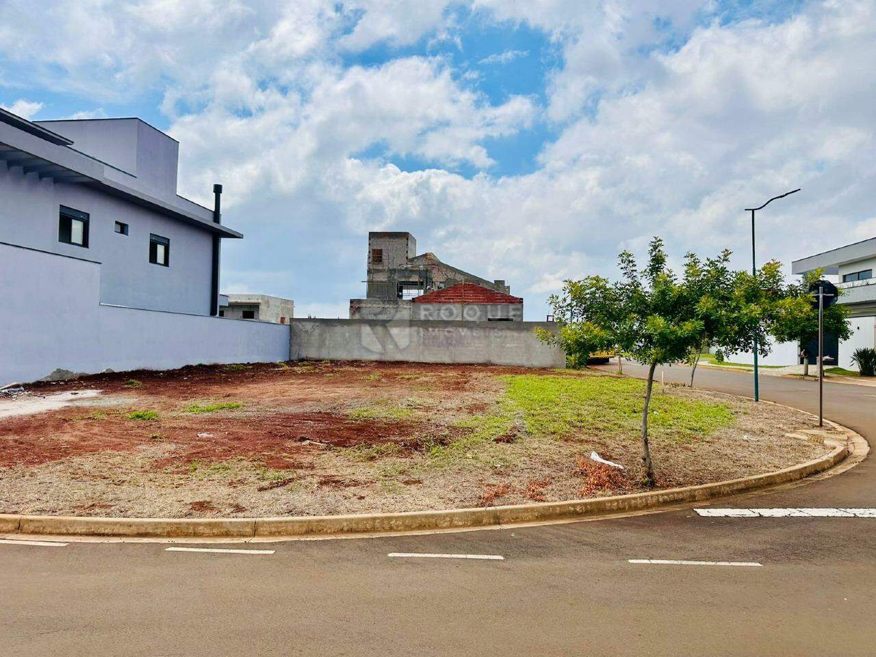 Terreno em condomínio à venda no bairro Residenciais Fazenda Itapema: 