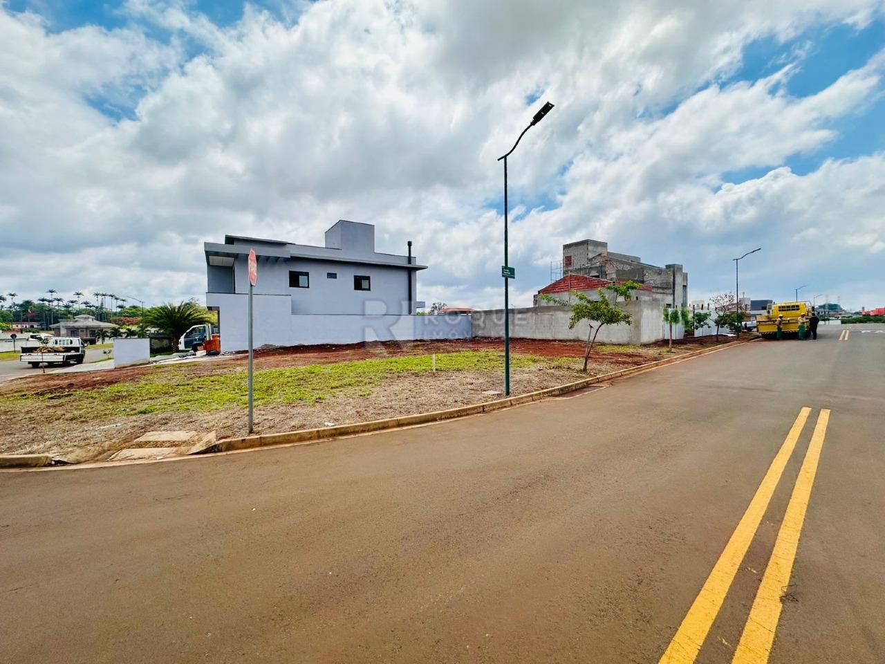 Terreno em condomínio à venda no bairro Residenciais Fazenda Itapema: 