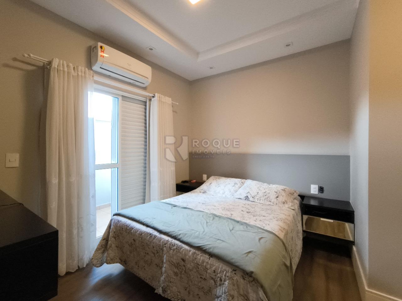 Casa em condomínio à venda no bairro Parque Residencial Roland: SUÍTE