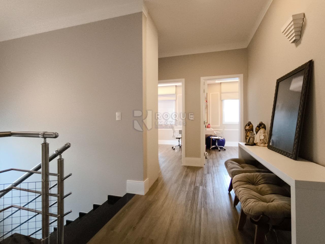 Casa em condomínio à venda no bairro Parque Residencial Roland: HALL PISO SUPERIOR