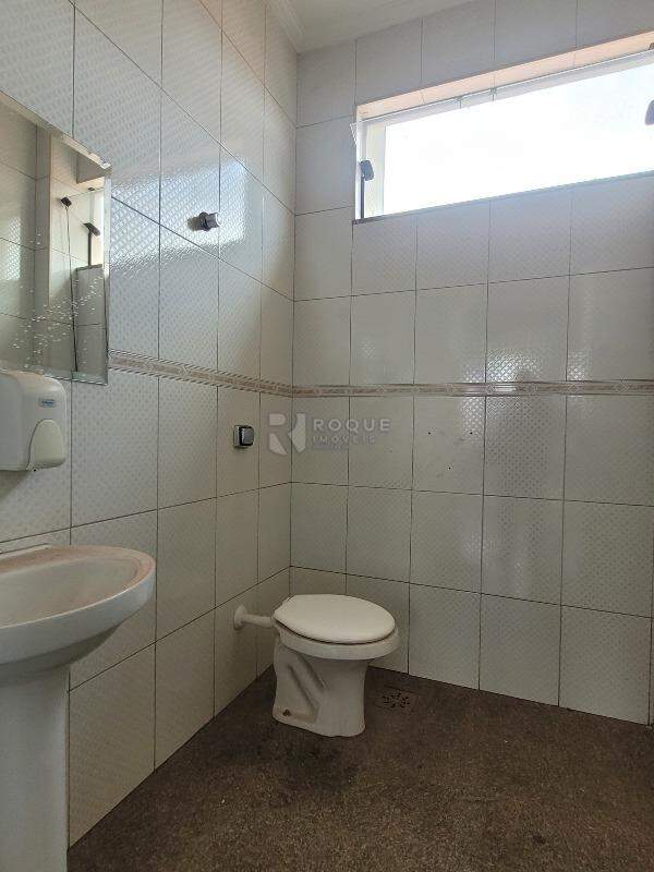 Salão para aluguel no bairro Centro: Wc superior 