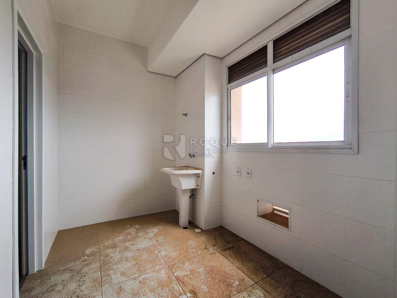 Apartamento à venda no bairro Jardim Florença: LAVANDERIA