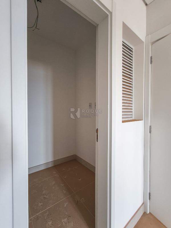 Apartamento à venda no bairro Jardim Aquárius: DESPEJO