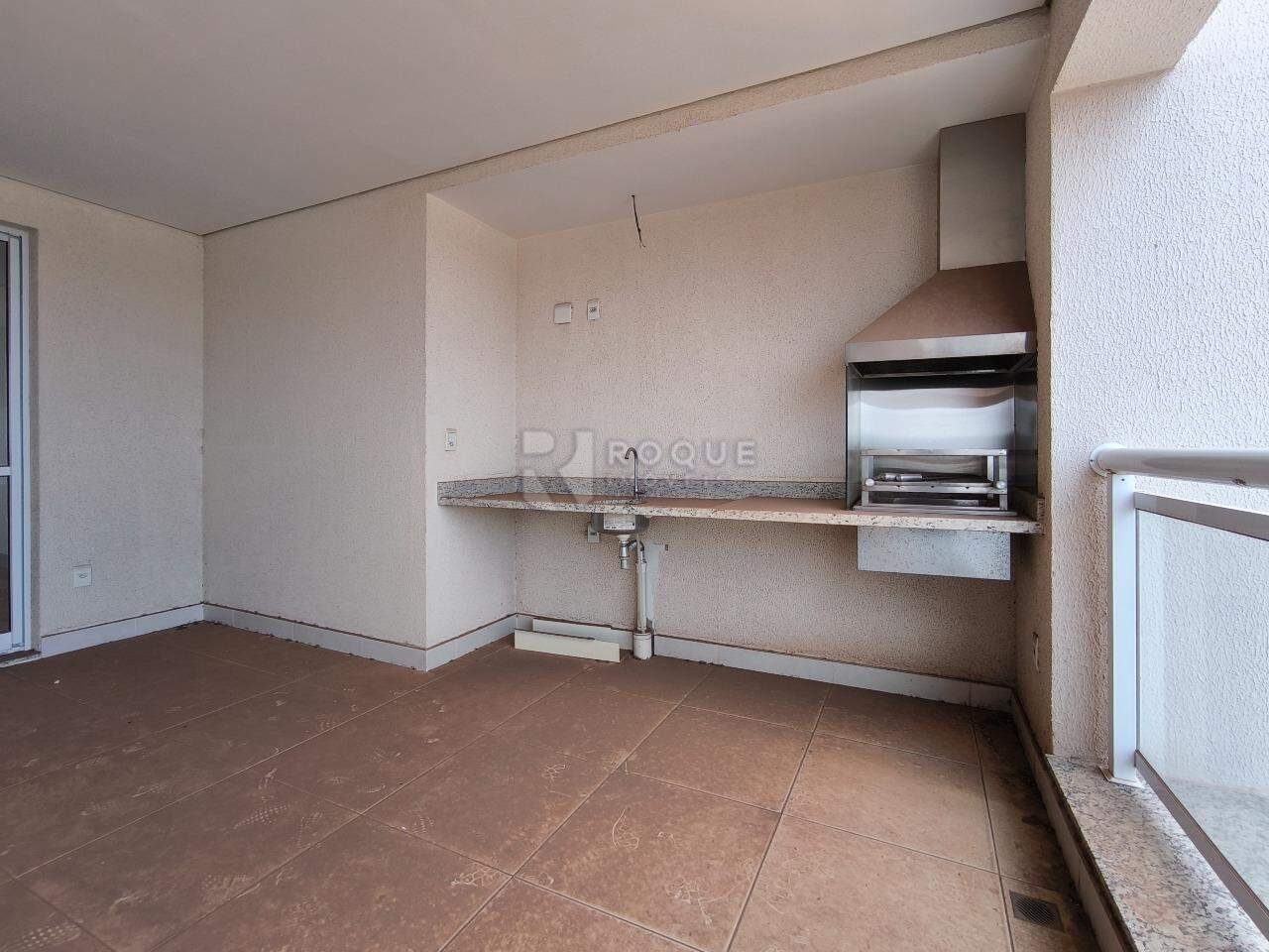 Apartamento à venda no bairro Jardim Aquárius: CHURRASQUEIRA