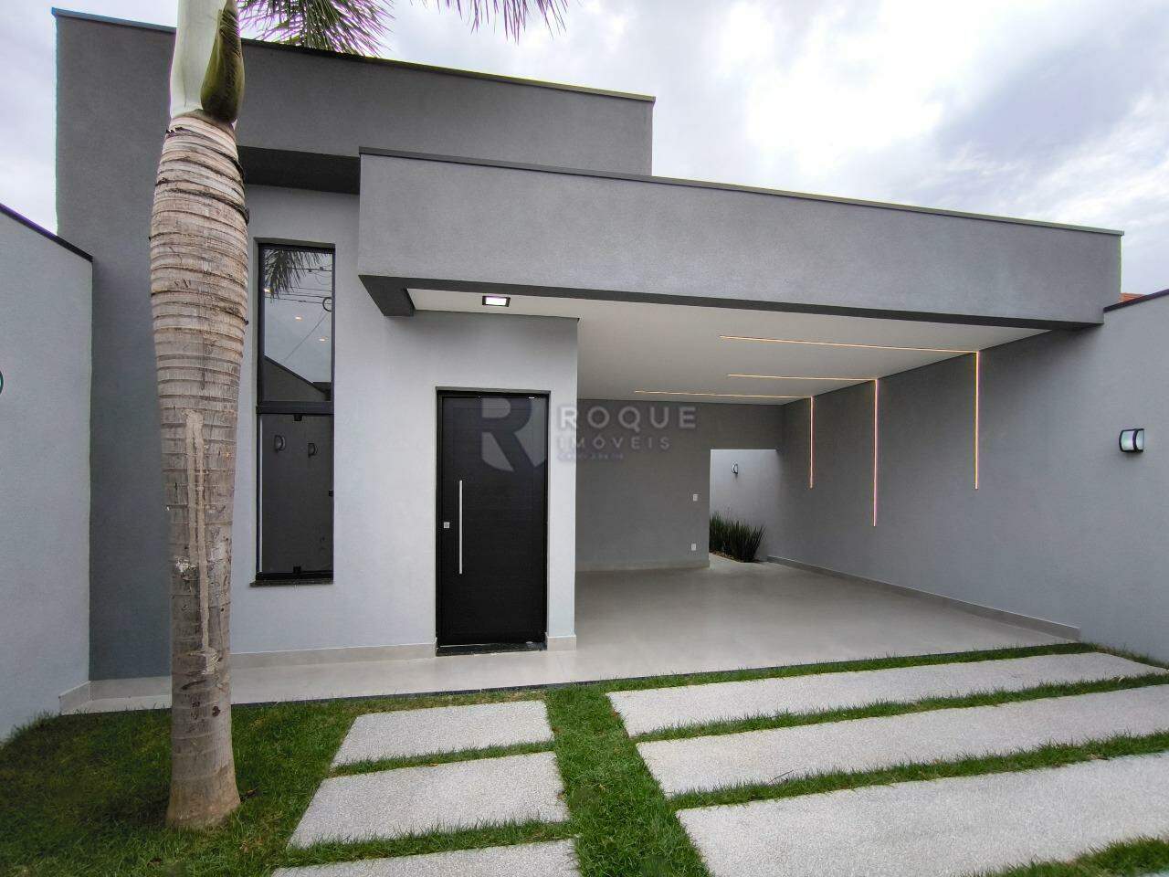 Casa Residencial à venda no bairro Jardim Marajoara: FRENTE