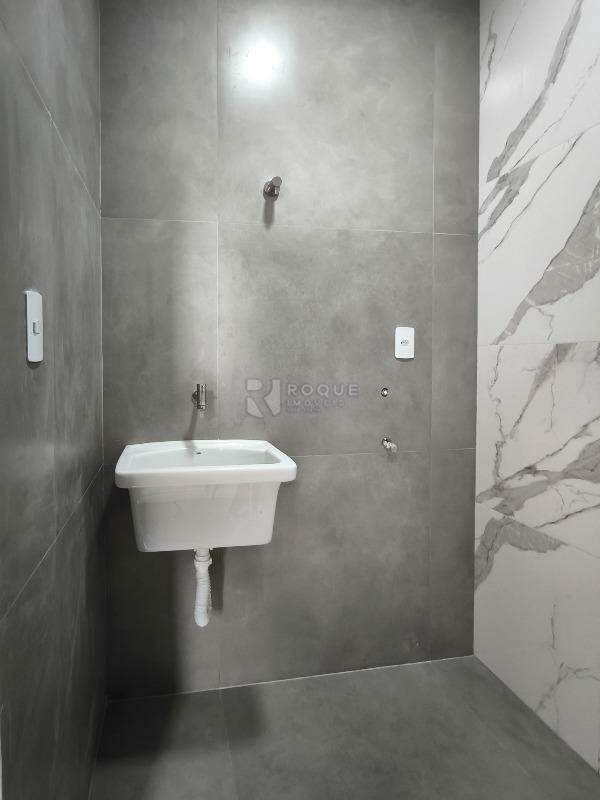 Casa Residencial à venda no bairro Jardim Marajoara: LAVANDERIA