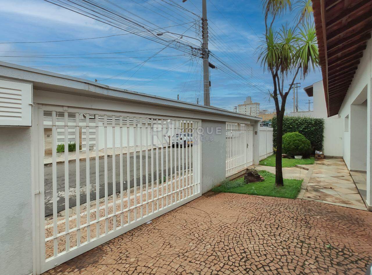 Casa Comercial à venda no bairro Vila São Geraldo: Frente 