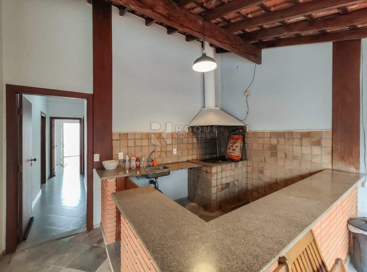 Casa Comercial à venda no bairro Vila São Geraldo: Churrasqueira / rancho 