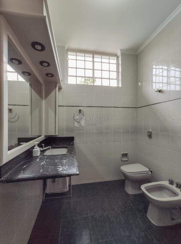 Casa Comercial à venda no bairro Vila São Geraldo: WC suíte 