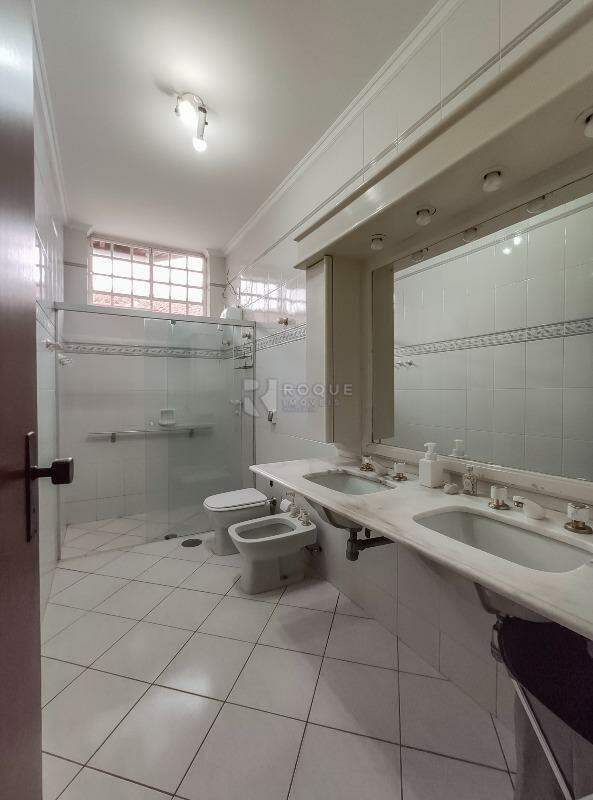 Casa Comercial à venda no bairro Vila São Geraldo: WC social 
