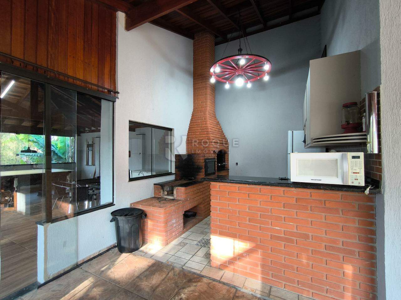 Chácara à venda no bairro Bairro da Graminha: COZINHA