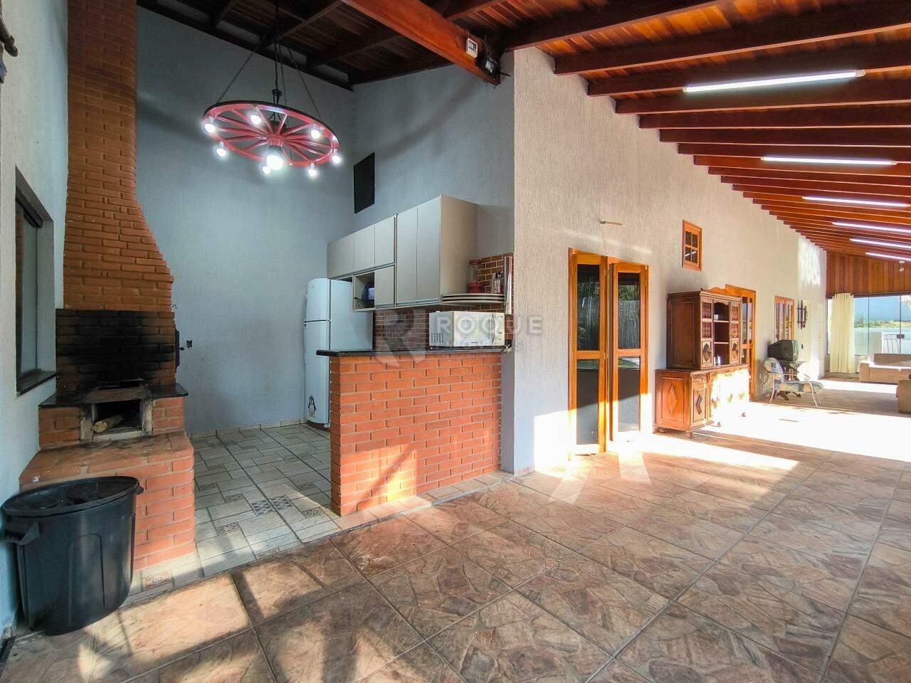 Chácara à venda no bairro Bairro da Graminha: COZINHA
