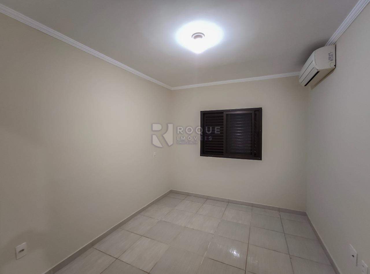 Apartamento para aluguel no bairro Vila Claudia: Dormitório 2