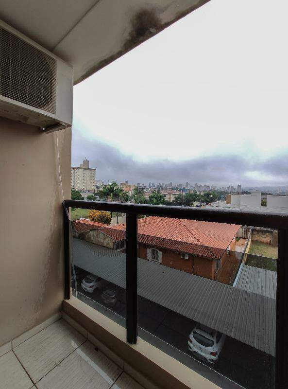 Apartamento para aluguel no bairro Vila Claudia: Sacada 