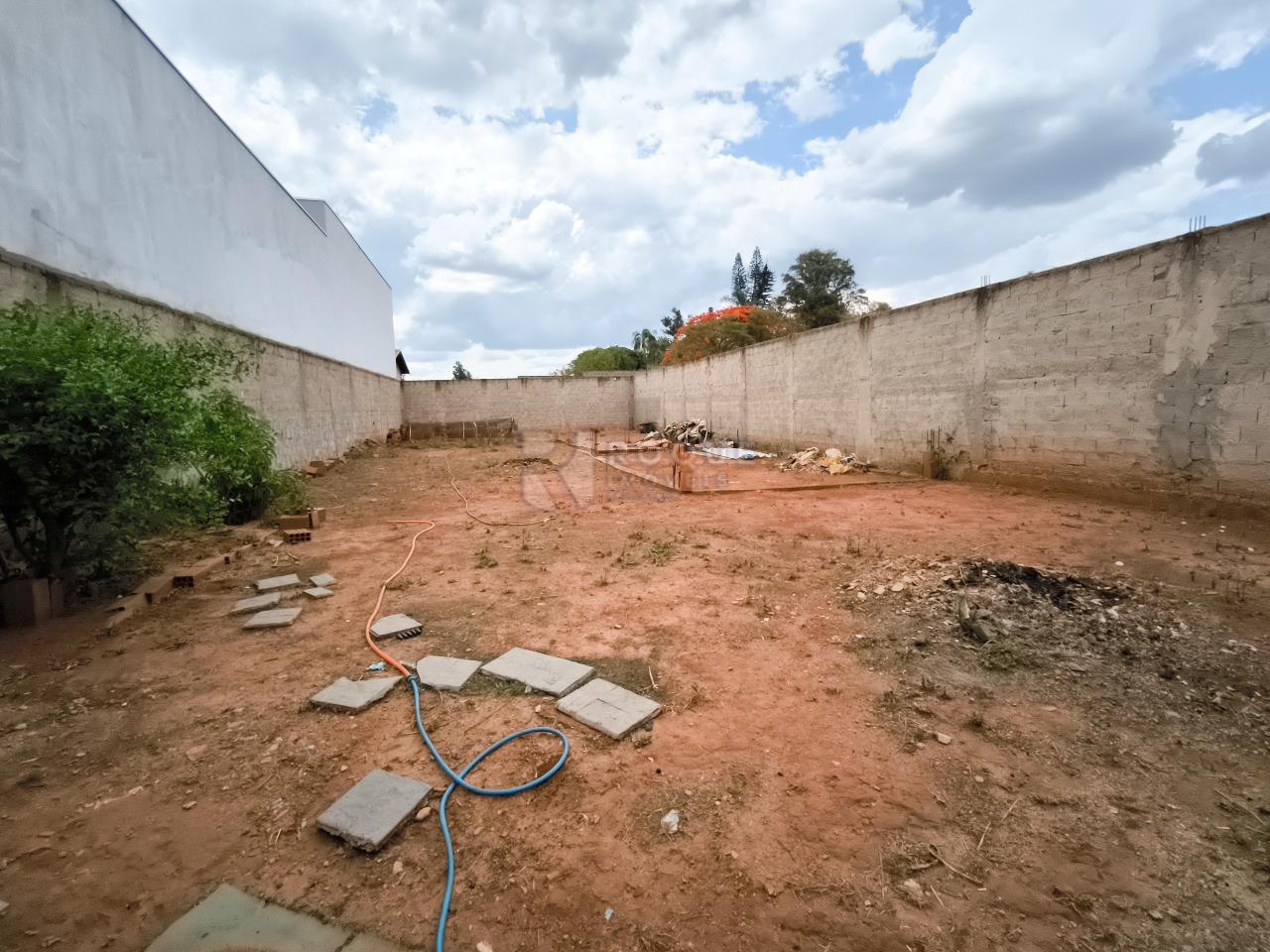 Terreno à venda no bairro Jardim Bela Vista: 