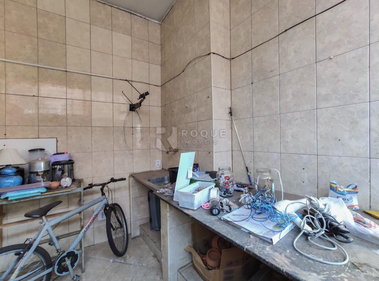 Salão para aluguel no bairro Jardim Residencial Santa Amália: Fundo 