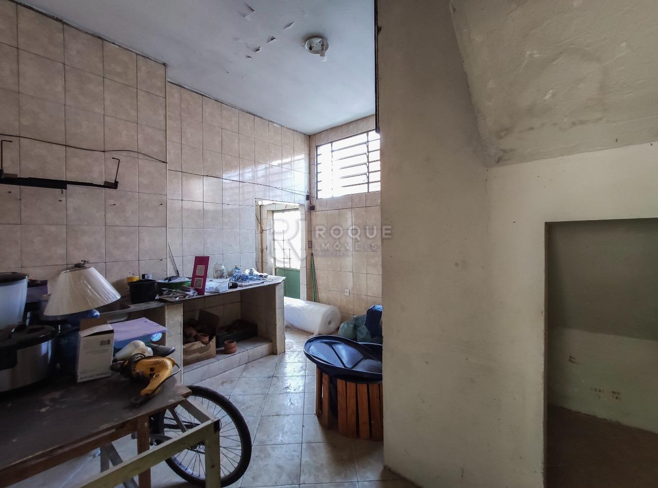 Salão para aluguel no bairro Jardim Residencial Santa Amália: Fundo 