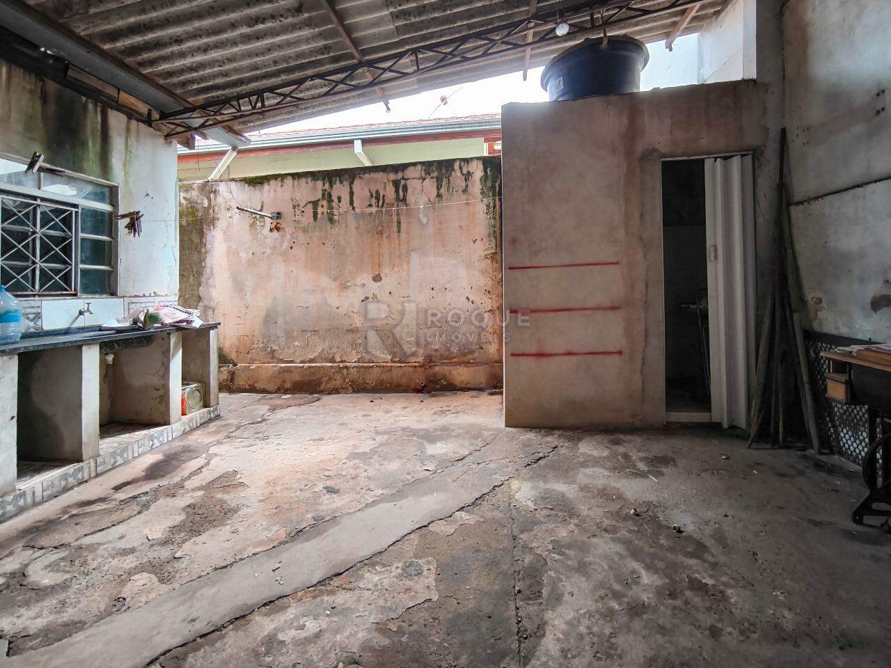 Casa Residencial à venda no bairro Parque Residencial Abílio Pedro: ÁREA DE SERVIÇO