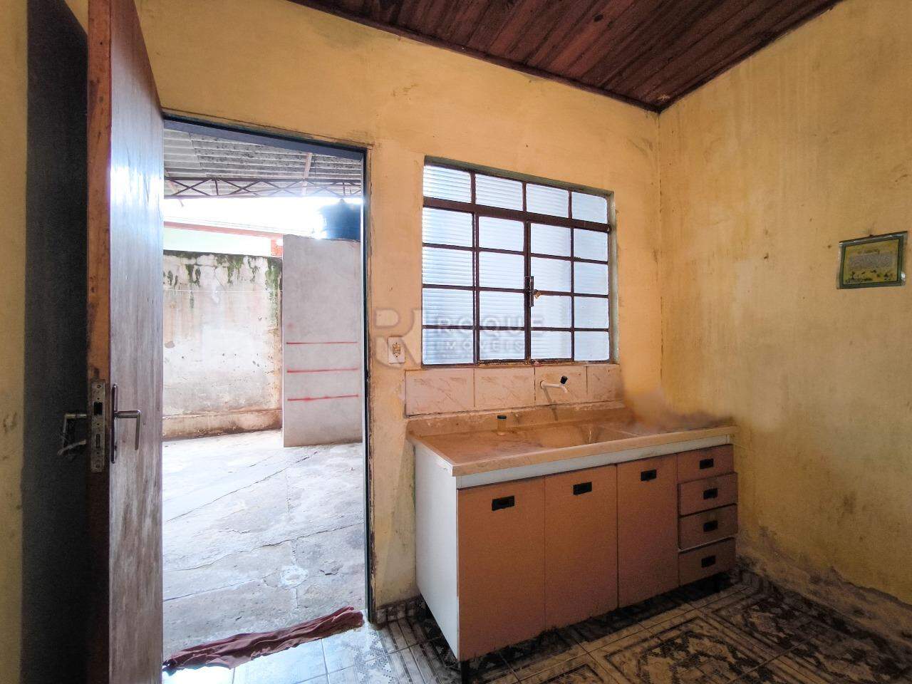 Casa Residencial à venda no bairro Parque Residencial Abílio Pedro: COZINHA