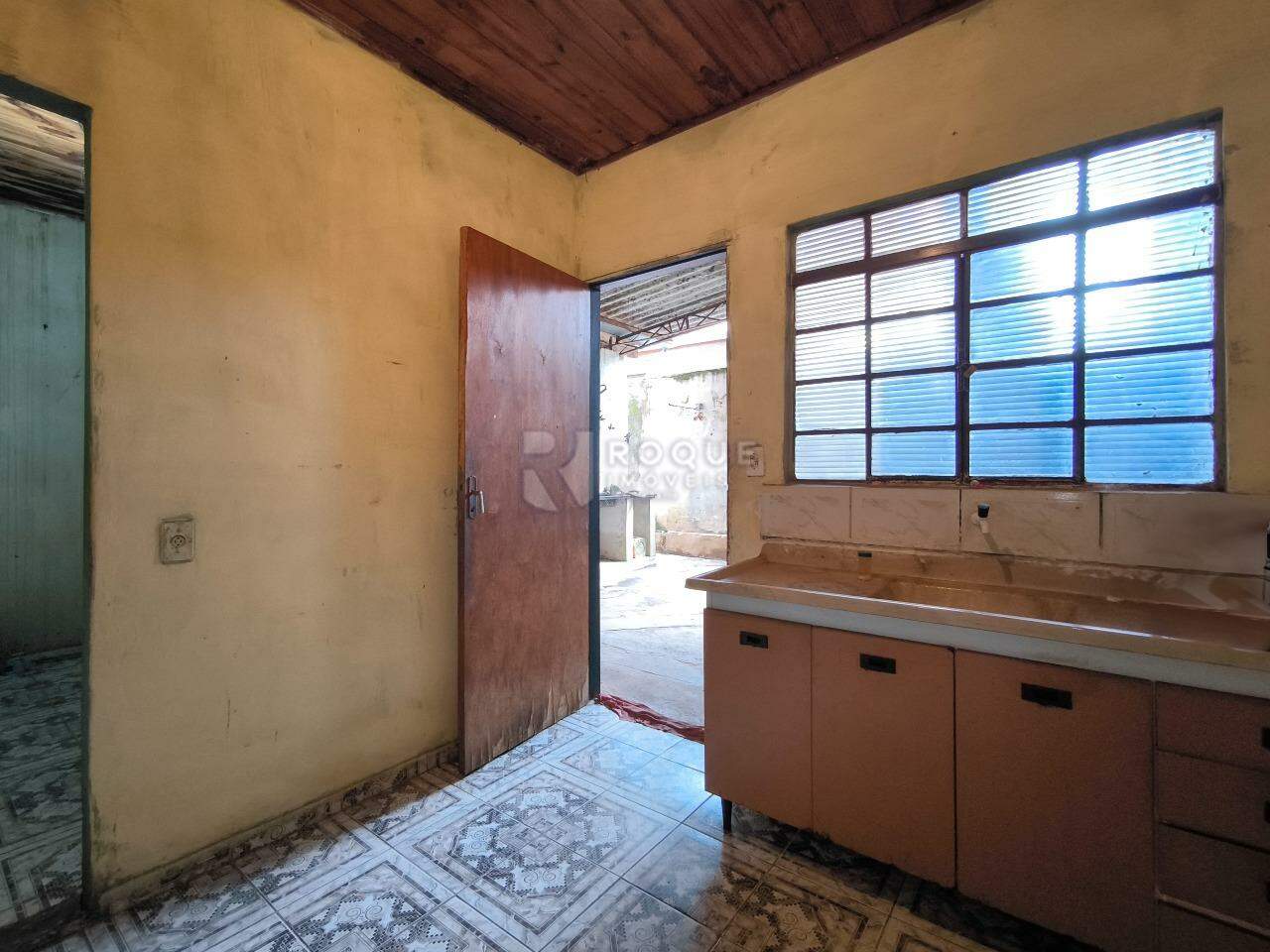 Casa Residencial à venda no bairro Parque Residencial Abílio Pedro: COZINHA
