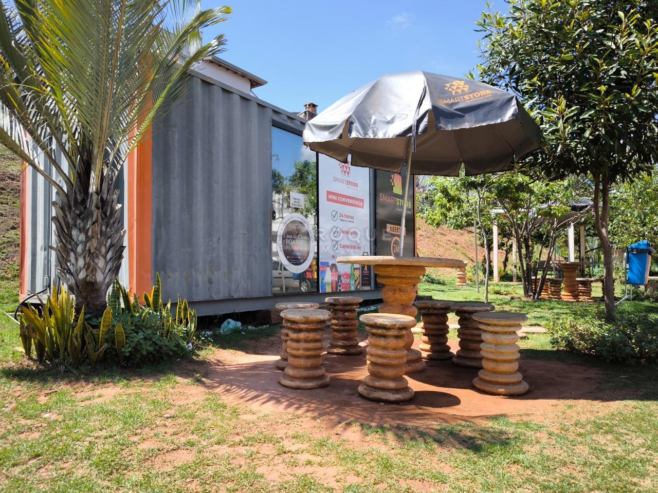 Apartamento à venda no bairro Jardim do Lago: MERCADO