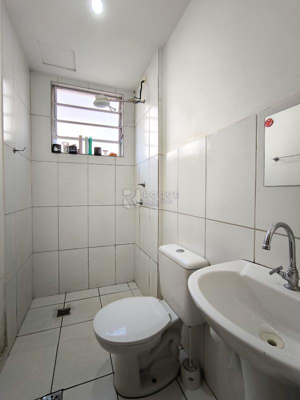 Apartamento à venda no bairro Jardim do Lago: BANHEIRO SOCIAL