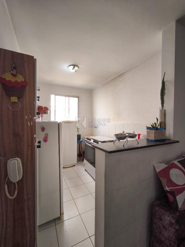 Apartamento à venda no bairro Jardim do Lago: COIZNHA