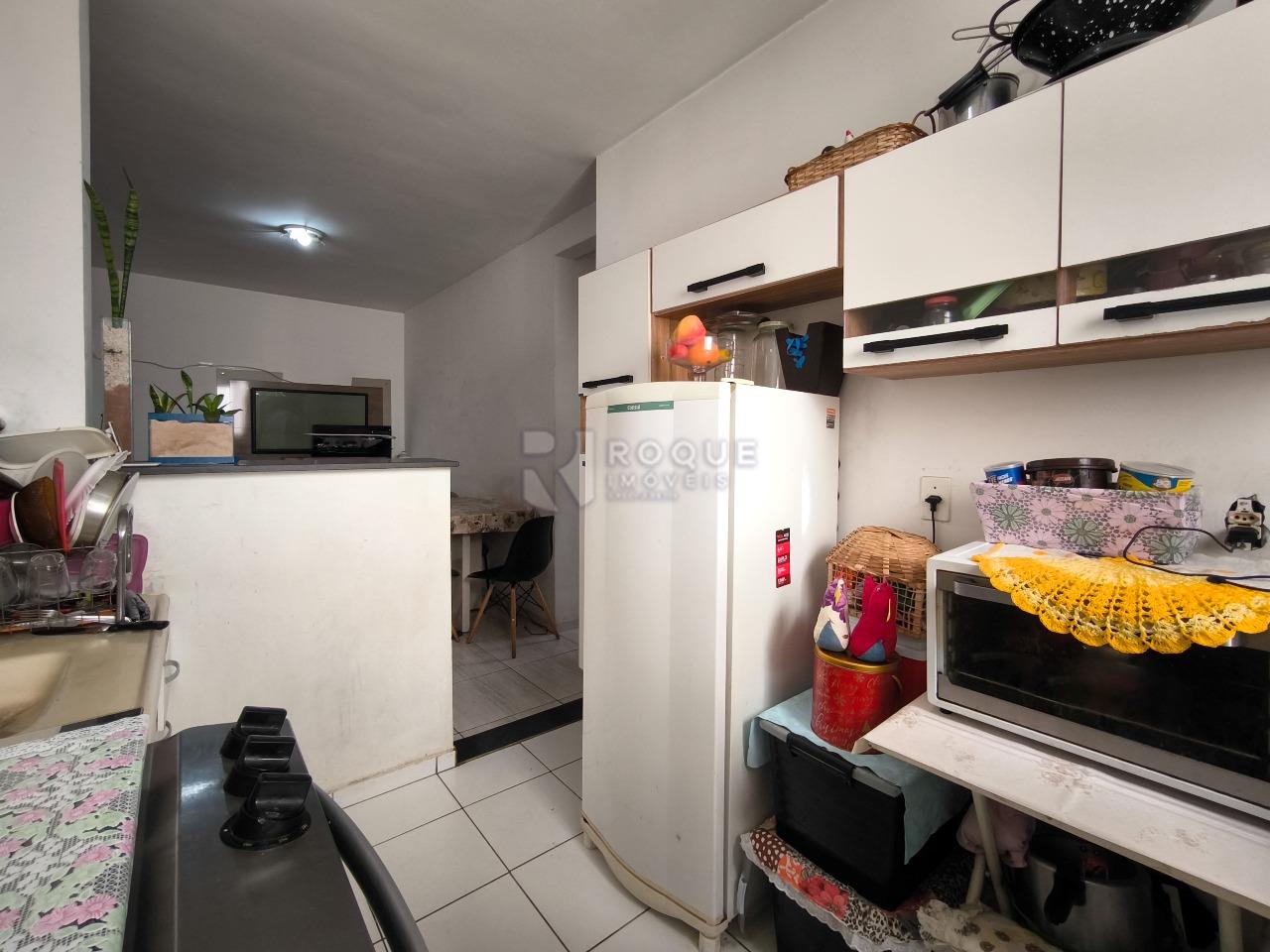 Apartamento à venda no bairro Jardim do Lago: COZINHA