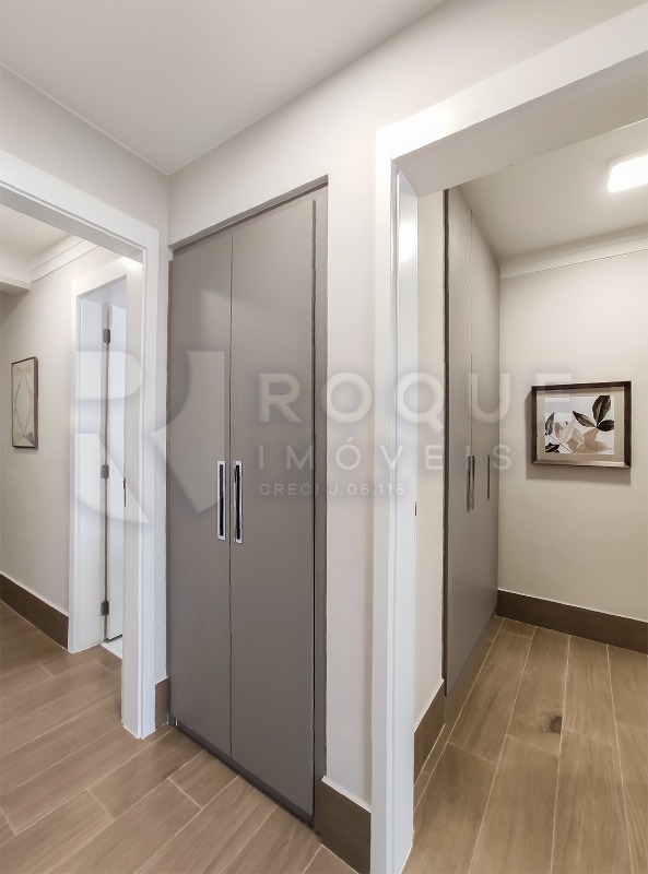 Apartamento à venda no bairro Vila Santa Josefa: Hall