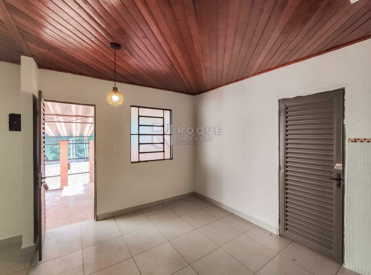 Casa Residencial à venda no bairro Conjunto Habitacional Santa Luzia: Sala 