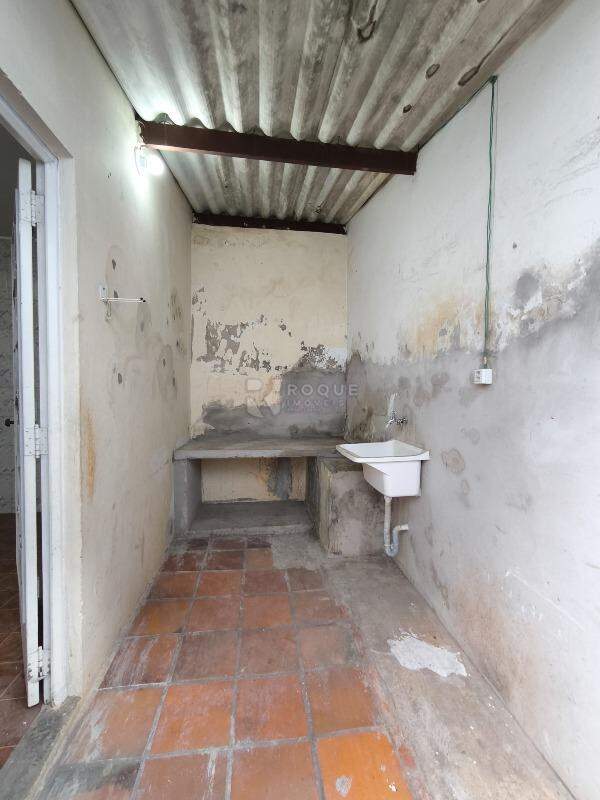 Casa Residencial à venda no bairro Jardim Ouro Verde: ÁREA DE SERVIÇO