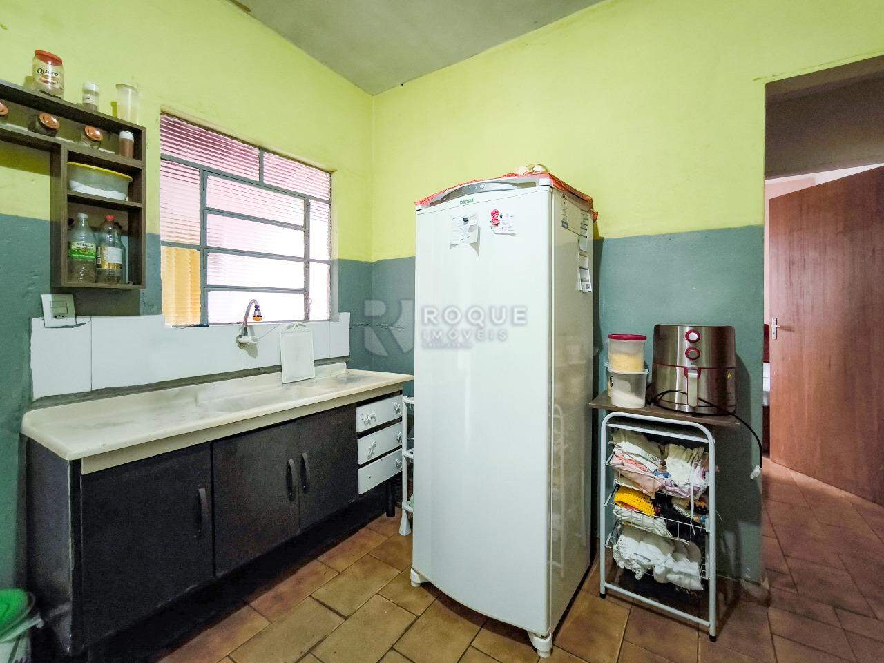Casa Residencial à venda no bairro Parque Residencial Abílio Pedro: COZINHA