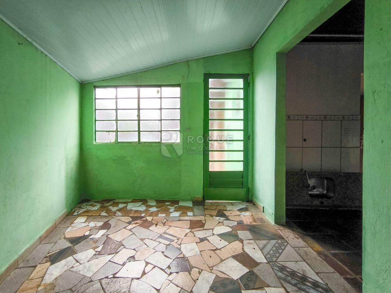 Casa Residencial à venda no bairro Jardim Nossa Senhora de Fátima: SALA DE ESTAR CASA 2