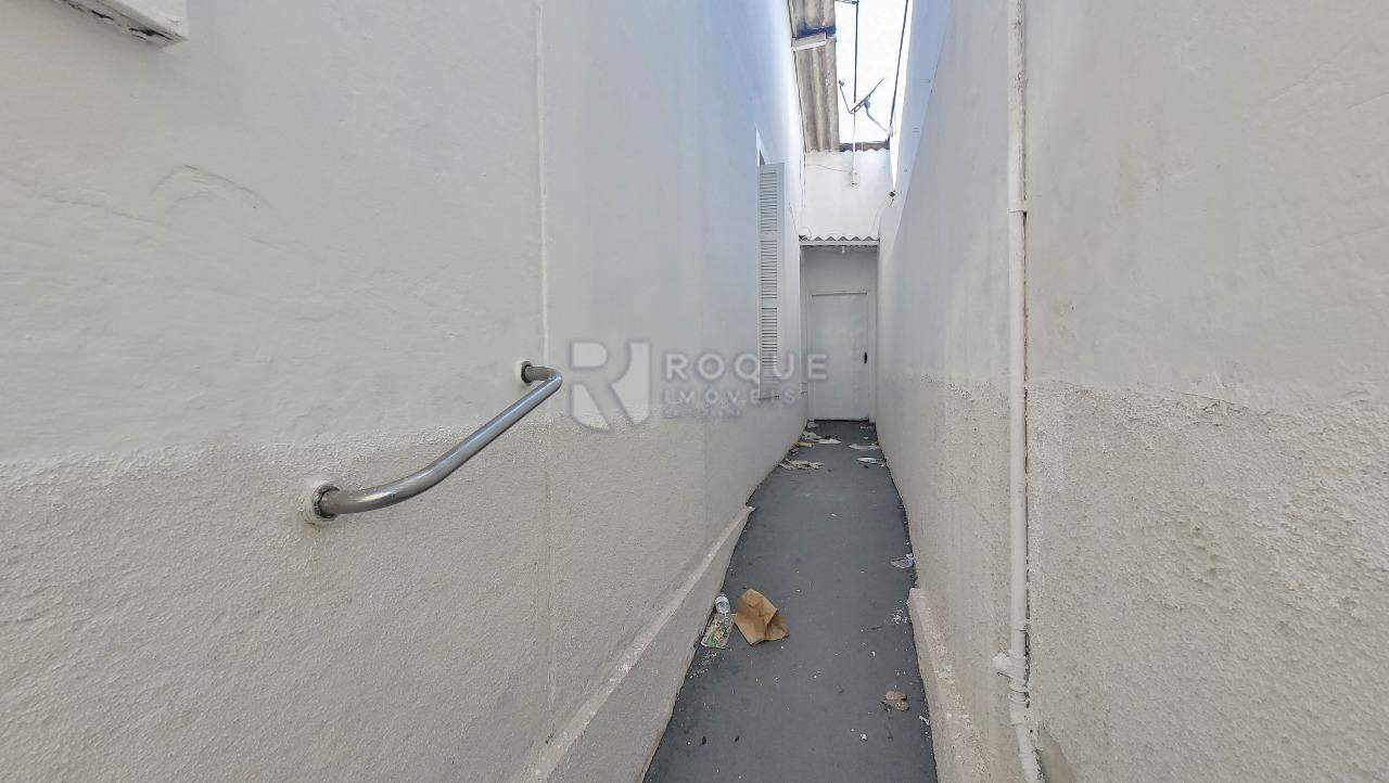 Casa Comercial para aluguel no bairro Centro: Entrada