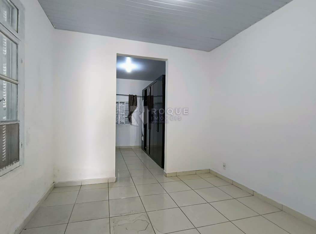 Casa Comercial para aluguel no bairro Centro: Dormitório 01