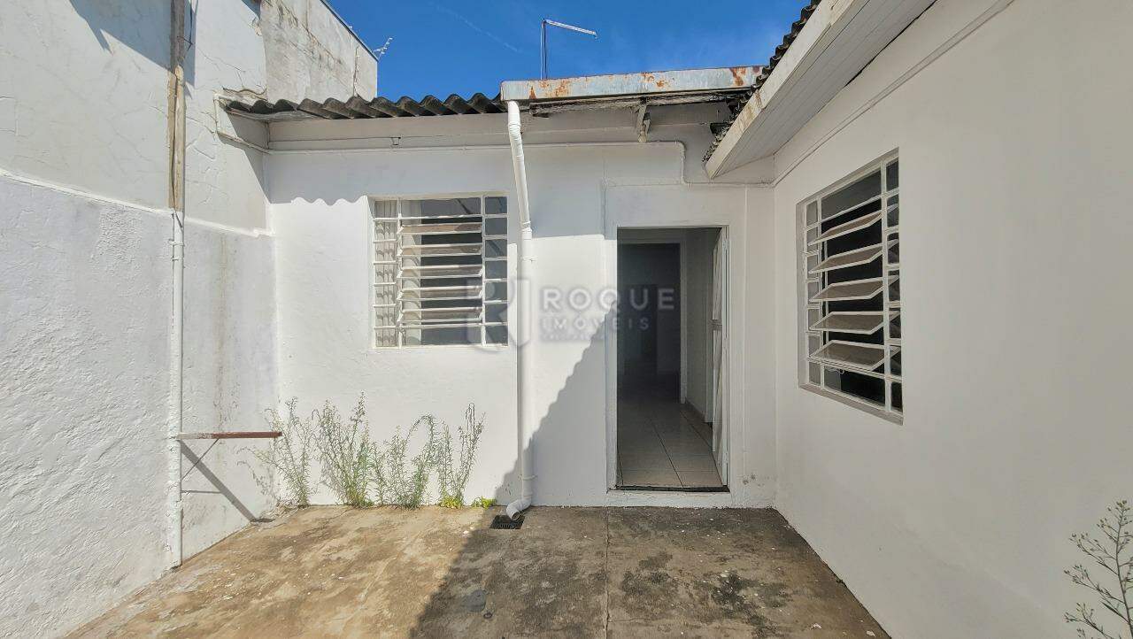 Casa Comercial para aluguel no bairro Centro: Área externa